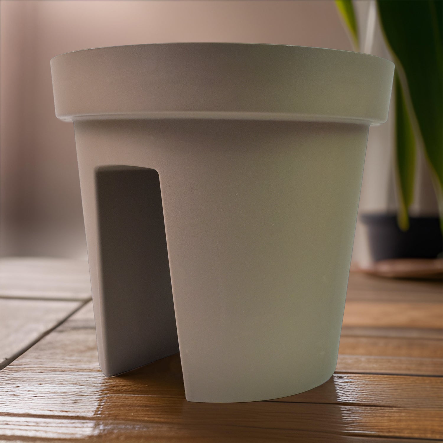 Creative Flower Pot Balcony Flower Pot Holder (2 Pc)